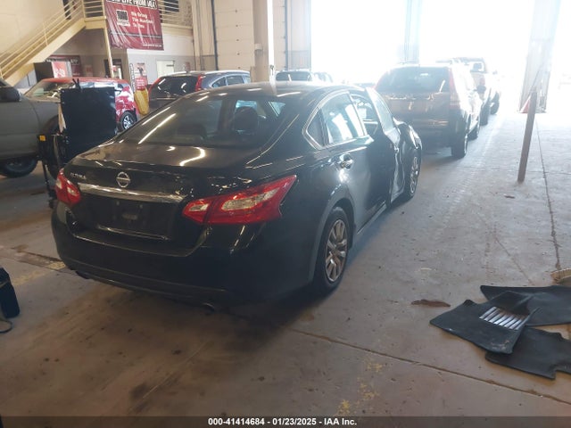 1N4AL3APXHN356467 Nissan Altima 2.5 S