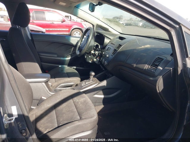 KIA FORTE LX 2016 KNAFK4A69G5526197 Image 5