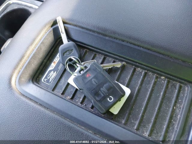 3GCUKREC5JG543053 Chevrolet Silverado 1500 2lt