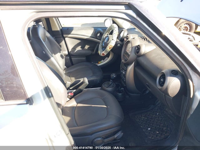2012 MINI COOPER COUNTRYMAN WMWZB3C50CWM04795 Photo 4