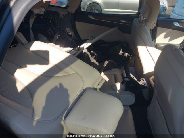 2019 LINCOLN MKC 5LMCJ2D93KUL23235 Photo 7