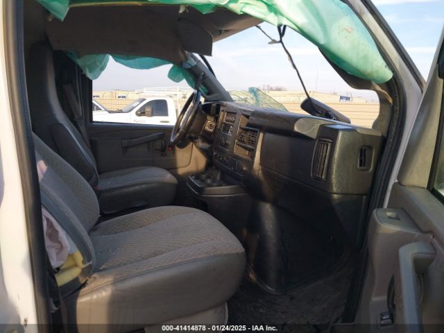 1GCWGAFGXK1358722 Chevrolet Express 2500 Work Van