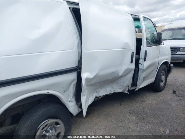 1GCWGAFGXK1358722 Chevrolet Express 2500 Work Van