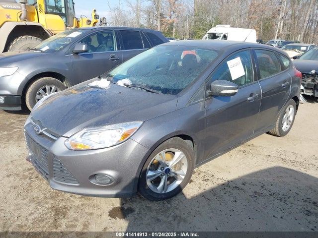 Ford FOCUS SE 2014 1FADP3K2XEL233909 Image 2
