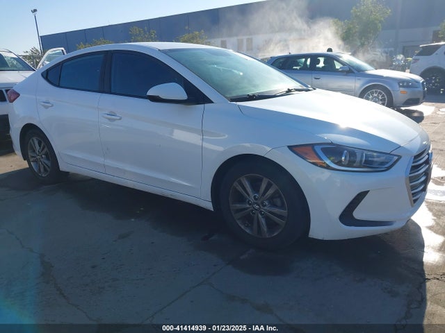 Hyundai ELANTRA SE 2017 5NPD84LF4HH032885 Image 1