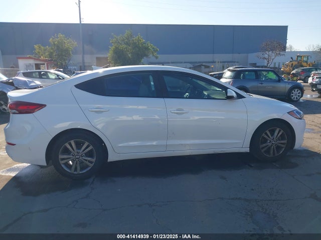 Hyundai ELANTRA SE 2017 5NPD84LF4HH032885 Image 13