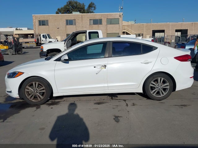Hyundai ELANTRA SE 2017 5NPD84LF4HH032885 Image 14
