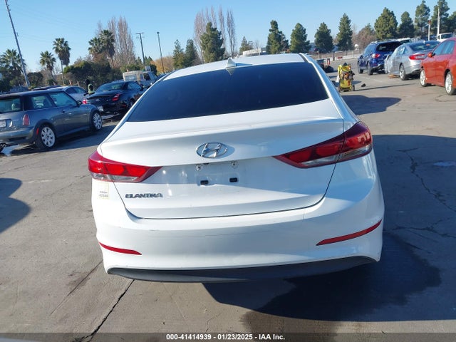 Hyundai ELANTRA SE 2017 5NPD84LF4HH032885 Image 16