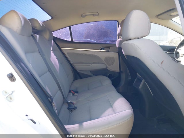 Hyundai ELANTRA SE 2017 5NPD84LF4HH032885 Image 8