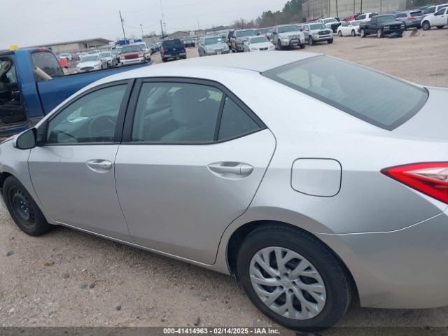 5YFBURHE7JP799445 Toyota COROLLA LE