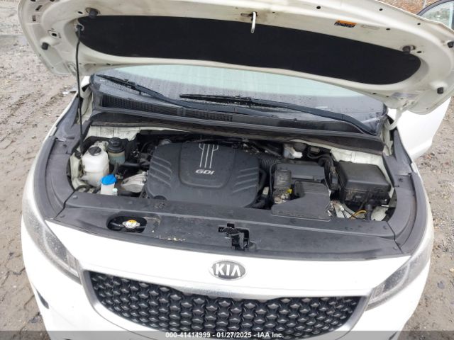 KNDMB5C14H6260388 KIA SEDONA LX