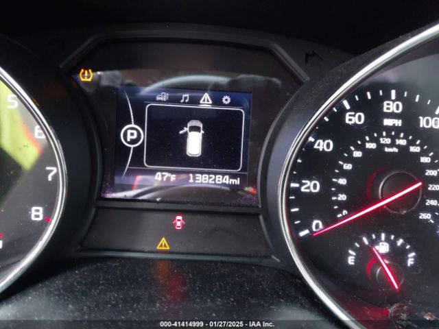 KNDMB5C14H6260388 KIA SEDONA LX
