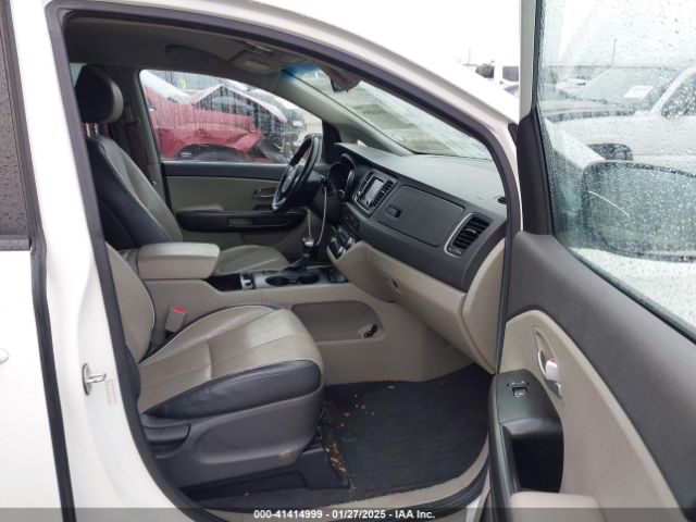 KNDMB5C14H6260388 KIA SEDONA LX