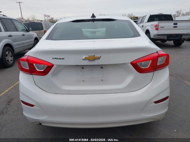 Chevrolet Cruze Ls Auto 2017 3G1BC5SM3HS521806 Image 16