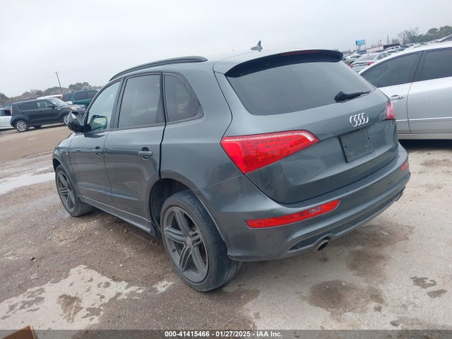 2012 AUDI Q5 WA1DKAFP8CA104198 Photo 2
