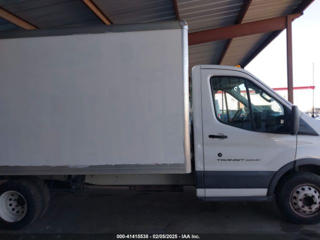 1FDBF8ZM1JKA80647 Ford Transit-350 Cab