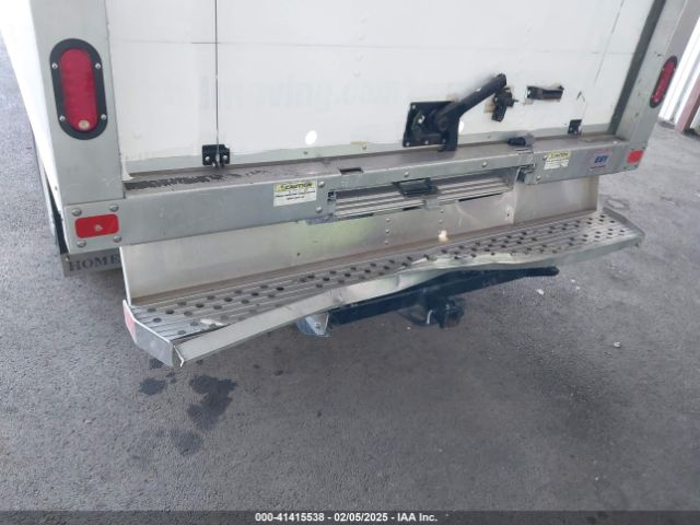 1FDBF8ZM1JKA80647 Ford Transit-350 Cab