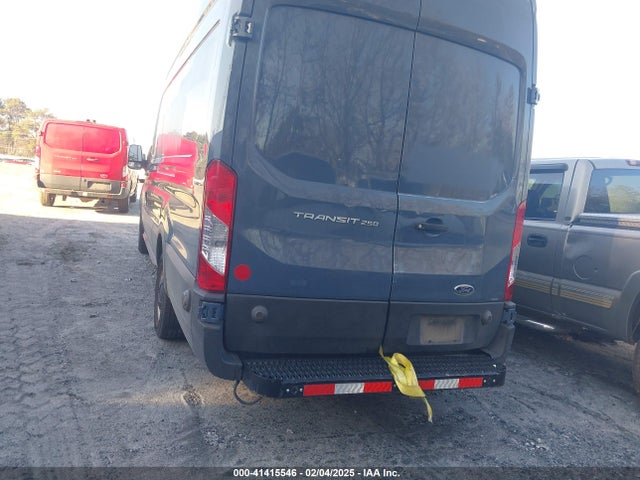 Ford Transit-250 2019 1FTYR3XM9KKB34211 Image 3