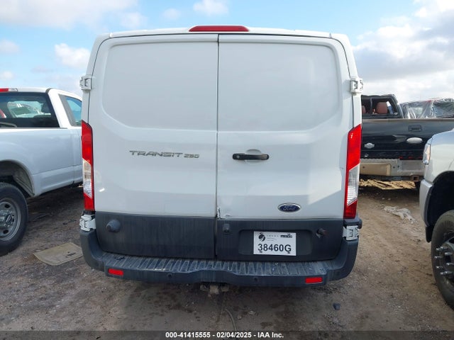 Ford Transit-250 2018 1FTYR2YM4JKB09904 Image 16