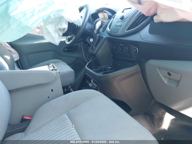 Ford Transit-250 2018 1FTYR2YM4JKB09904 Image 5