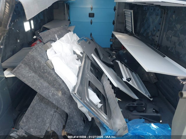 Rivian Delivery 700 2023 7FCEHEB77PN014393 Image 8