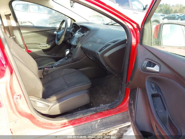 Ford FOCUS SE 2016 1FADP3F29GL354329 Image 5