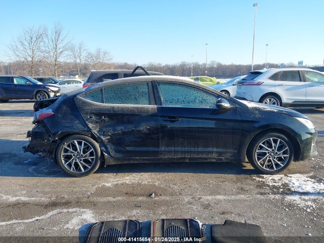 KMHD84LF1KU822184 Hyundai Elantra Limited