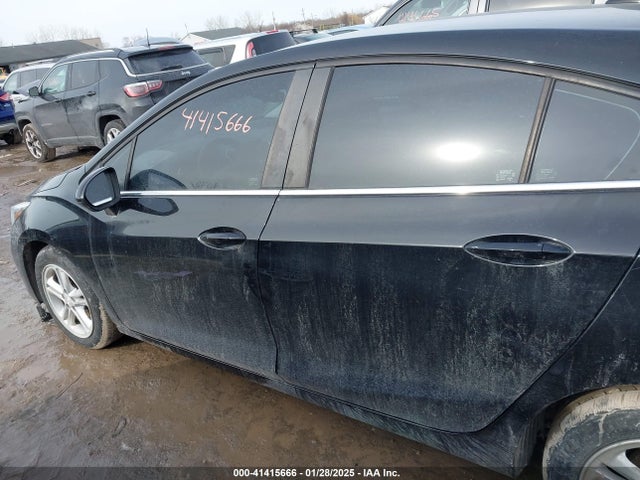 Chevrolet Cruze Lt Auto 2018 3G1BE6SM1JS603880 Image 14