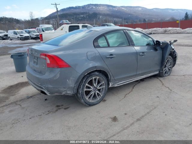 2016 VOLVO S60 CROSS COUNTRY YV4612UM2G2000450 Photo 3