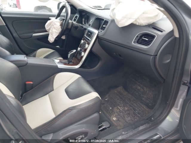 2016 VOLVO S60 CROSS COUNTRY YV4612UM2G2000450 Photo 4