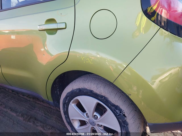 KIA Soul 2015 KNDJN2A28F7760002 Image 15