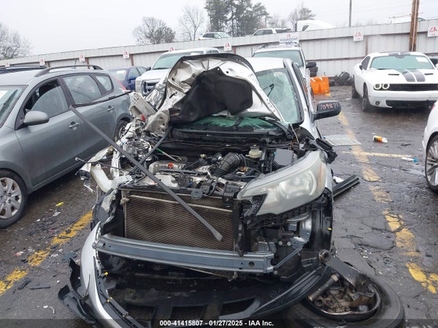 3CZRM3H33EG709871 Honda CR-V LX