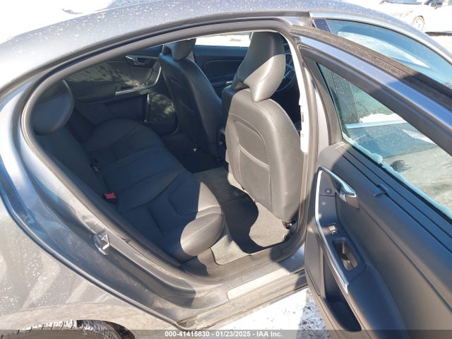 LYV402HKXHB137304 Volvo S60 Inscription T5