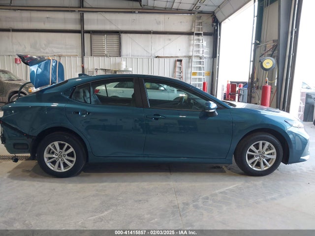 Toyota CAMRY LE 2025 4T1DBADK2SU514579 Image 14
