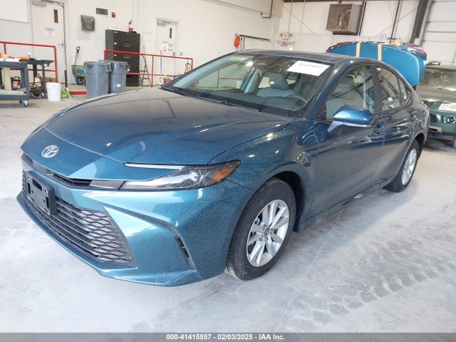 Toyota CAMRY LE 2025 4T1DBADK2SU514579 Image 2