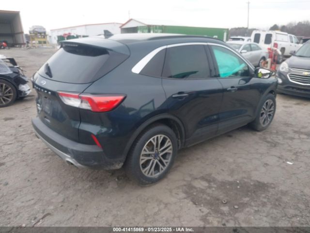 1FMCU0H62NUB17651 Ford ESCAPE SEL