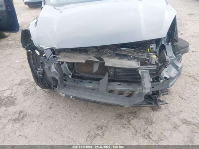 1FMCU0H62NUB17651 Ford ESCAPE SEL