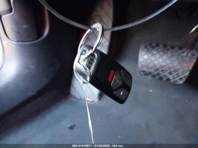 2017 AUDI A4 WAUGMAF48HN042916 Photo 10