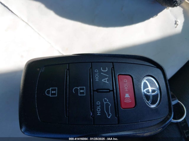 Toyota Bz4x Limited 2023 JTMABACAXPA020253 Image 11