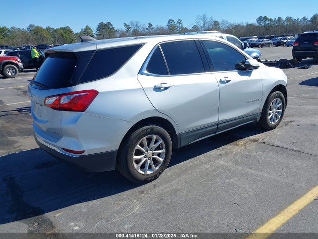 Chevrolet EQUINOX LT 2019 2GNAXUEV7K6246637 Image 4