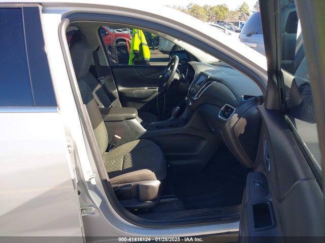 Chevrolet EQUINOX LT 2019 2GNAXUEV7K6246637 Image 5