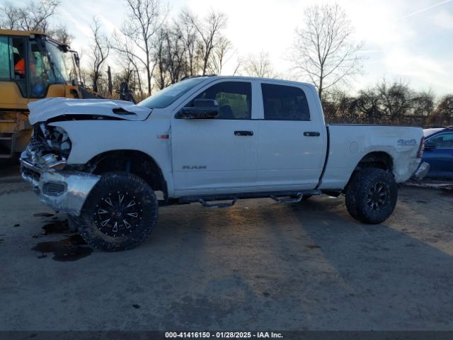 3C6UR5CJ1MG679326 RAM 2500 Tradesman  4x4 6'4 Box