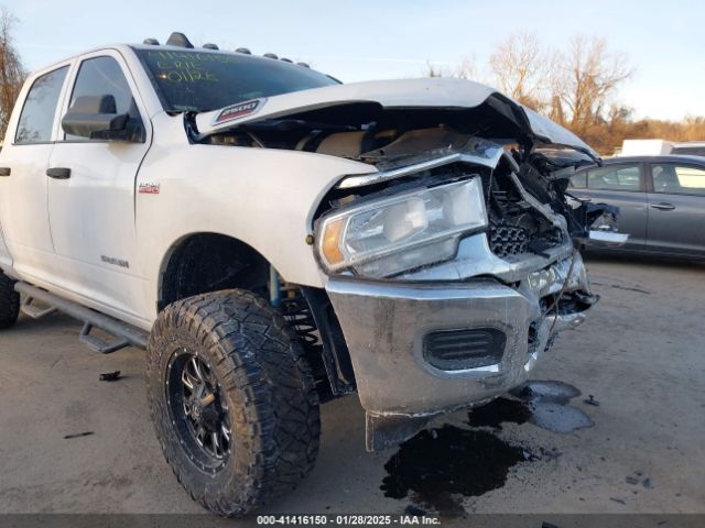 3C6UR5CJ1MG679326 RAM 2500 Tradesman  4x4 6'4 Box