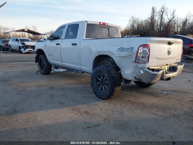 3C6UR5CJ1MG679326 RAM 2500 Tradesman  4x4 6'4 Box