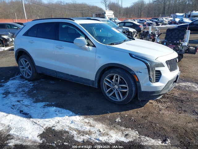 2019 CADILLAC XT4 1GYFZER49KF142425 Photo 0