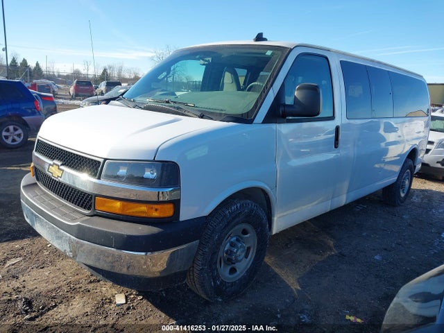 1GAZGPFG4H1336894 Chevrolet Express 3500 Lt