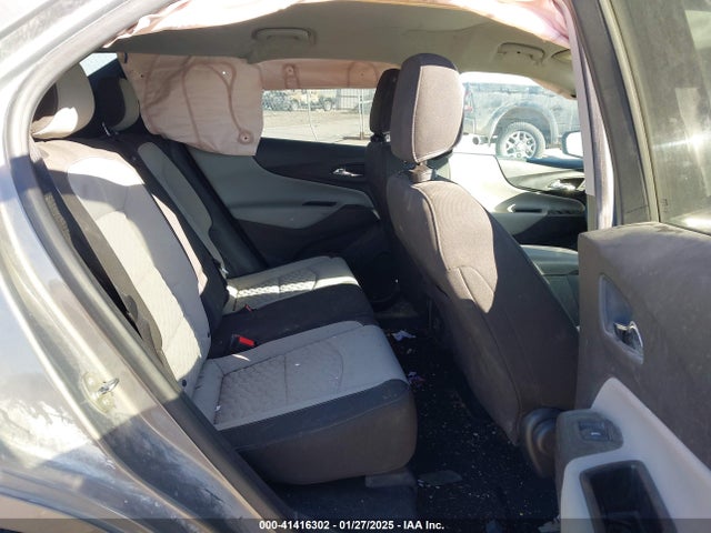 3GNAXUEV9KS567774 Chevrolet EQUINOX LT