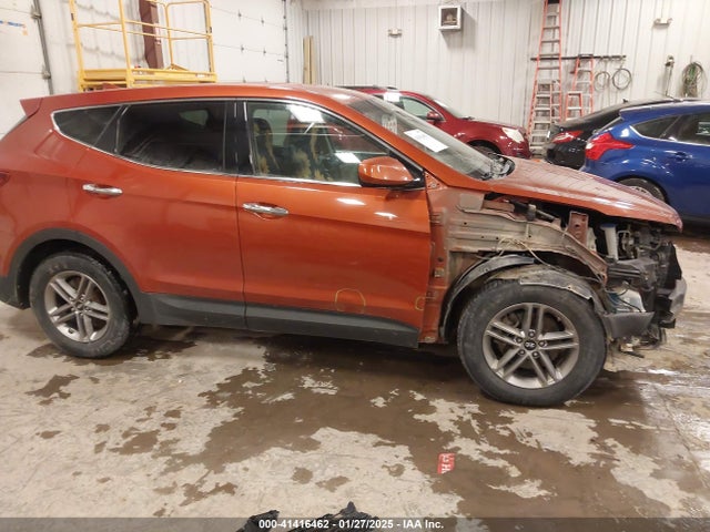 5XYZTDLB8HG439889 Hyundai Santa Fe Sport 2.4l