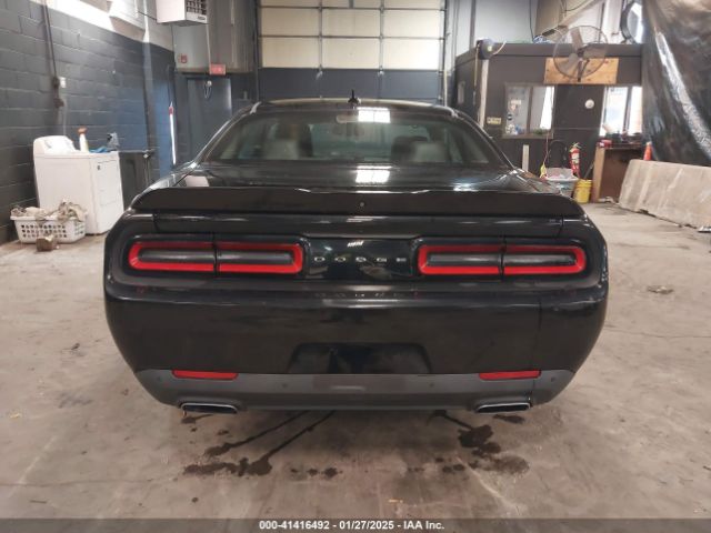 2C3CDZAG5GH353829 Dodge Challenger Sxt Plus