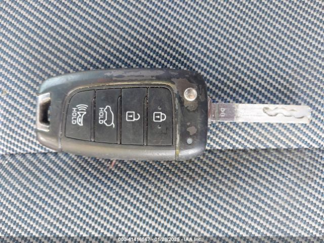 KMHTG6AF6KU017262 Hyundai Veloster 2.0